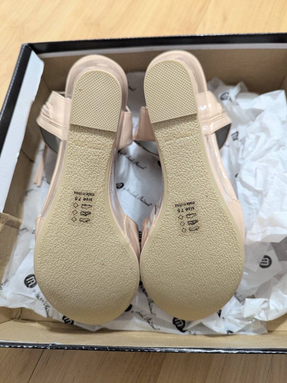 New Michael Antonio Nude Patent Amus Wedges Size 7.5 - Picture 3 of 8